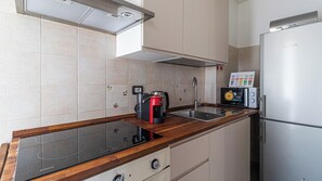 Apartment (1 Bedroom) | Eigene Küche | Mikrowelle, Ofen, Espressomaschine, Wasserkocher