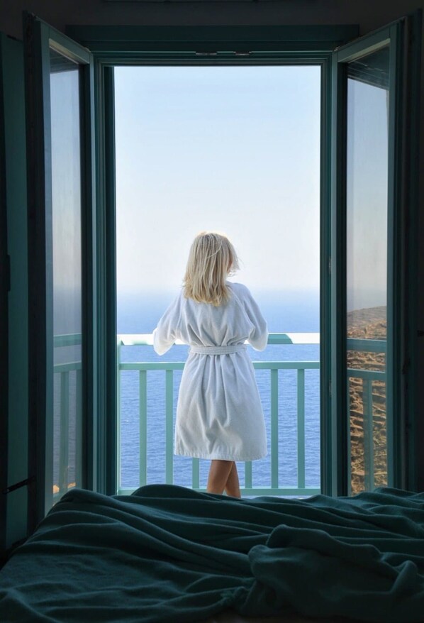 2 bedrooms, desk, iron/ironing board, free WiFi - 65 Stairs to heaven (private pool) (Ano Meria)