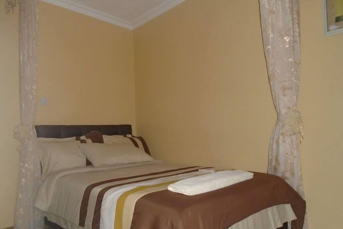 Habitación clásica doble | Wifi gratis y ropa de cama