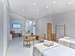 3 chambres, fer et planche à repasser, lit parapluie, Wi-Fi gratuit