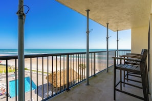Property grounds - Corner Ocean View | Heated Pool | Sandpoint #4F (Daytona Beach Shores)