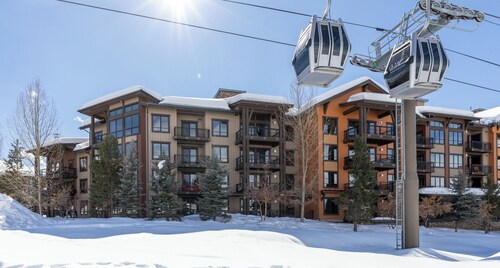 Steps to Pickleball | Private Gondola Access | Hot Tubs & Fitness Center
