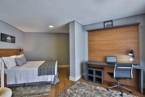 Deluxe Apartment, Lanai, City View | 1 bedroom, in-room safe, desk, laptop workspace