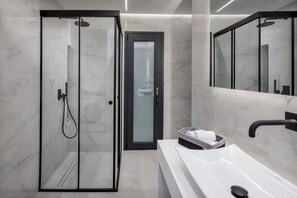 Hus | 2 soverom og internett