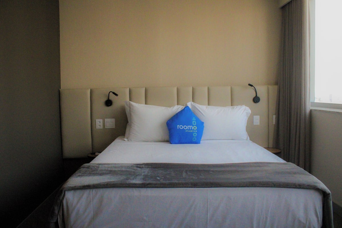 Premium Studio, City View | Room amenity