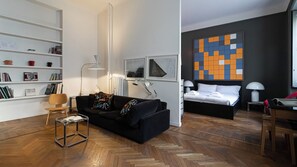 1 slaapkamer, een strijkplank/strijkijzer, gratis wifi, beddengoed