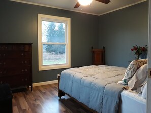 2 bedrooms, WiFi, bed sheets