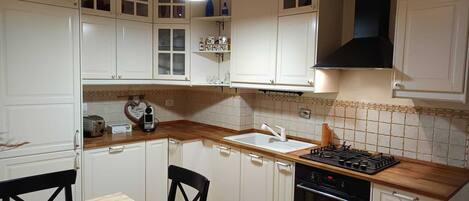 冰箱、烤箱、洗碗机、茶具/咖啡用具