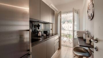 Apartment | 1 bedroom, premium bedding, down duvets, iron/ironing board