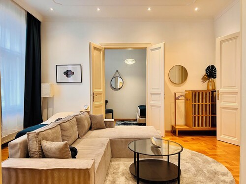 Servus Homes - Family & Friends