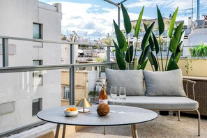 Appartement familial, balcon, vue sur la ville | Balcon
