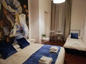 4 bedrooms, iron/ironing board, WiFi, bed sheets