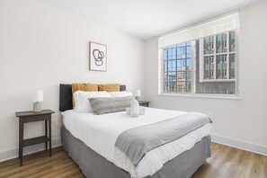 2 habitaciones, decoración personalizada y muebles diferentes 