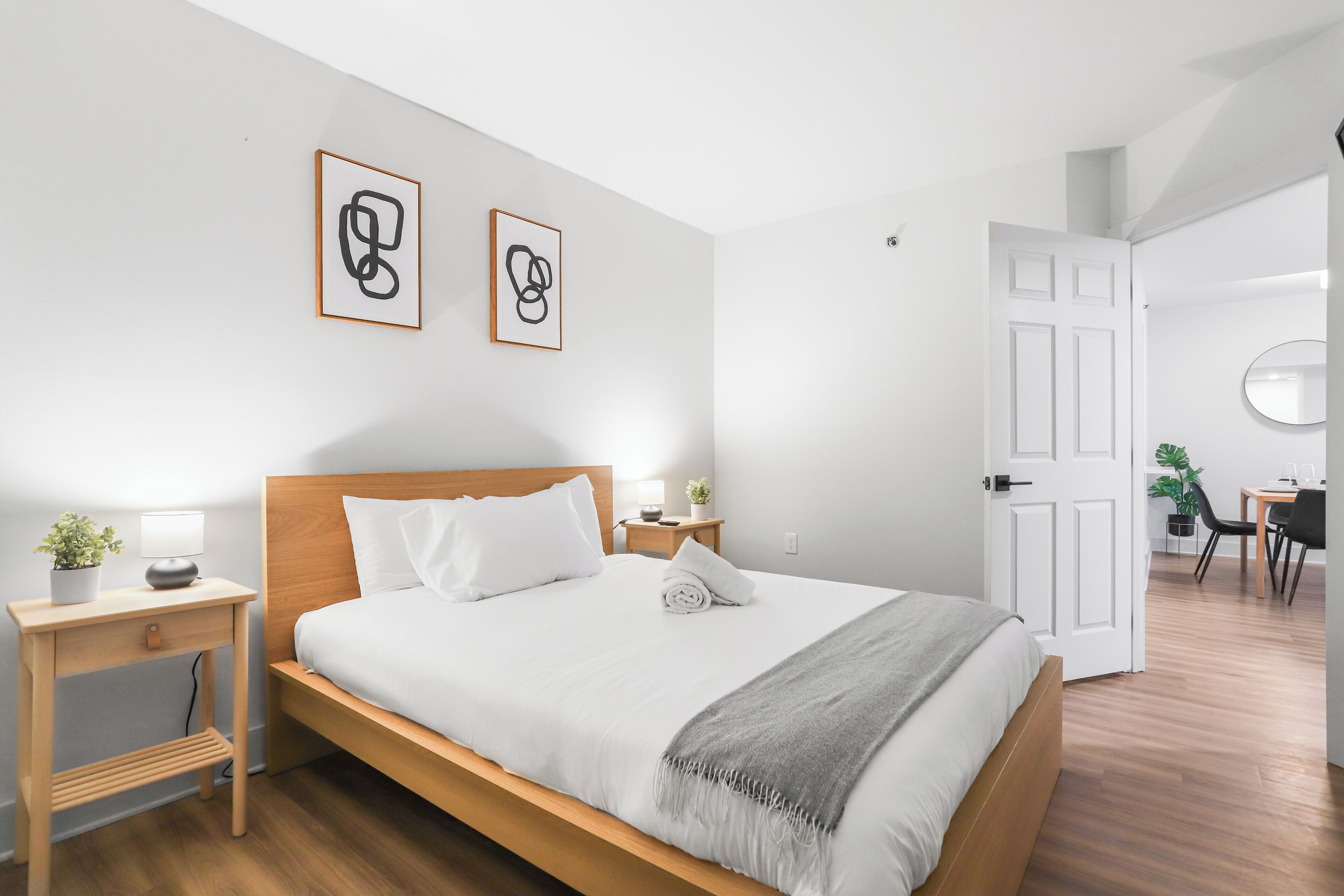 2 bedrooms, individually decorated, individually furnished