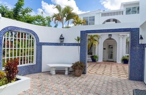 Terrace/patio - LAS TERRAZAS
Wonderful 6-bedroom villa with gorgeous pool in tropical Vieques (Vieques)