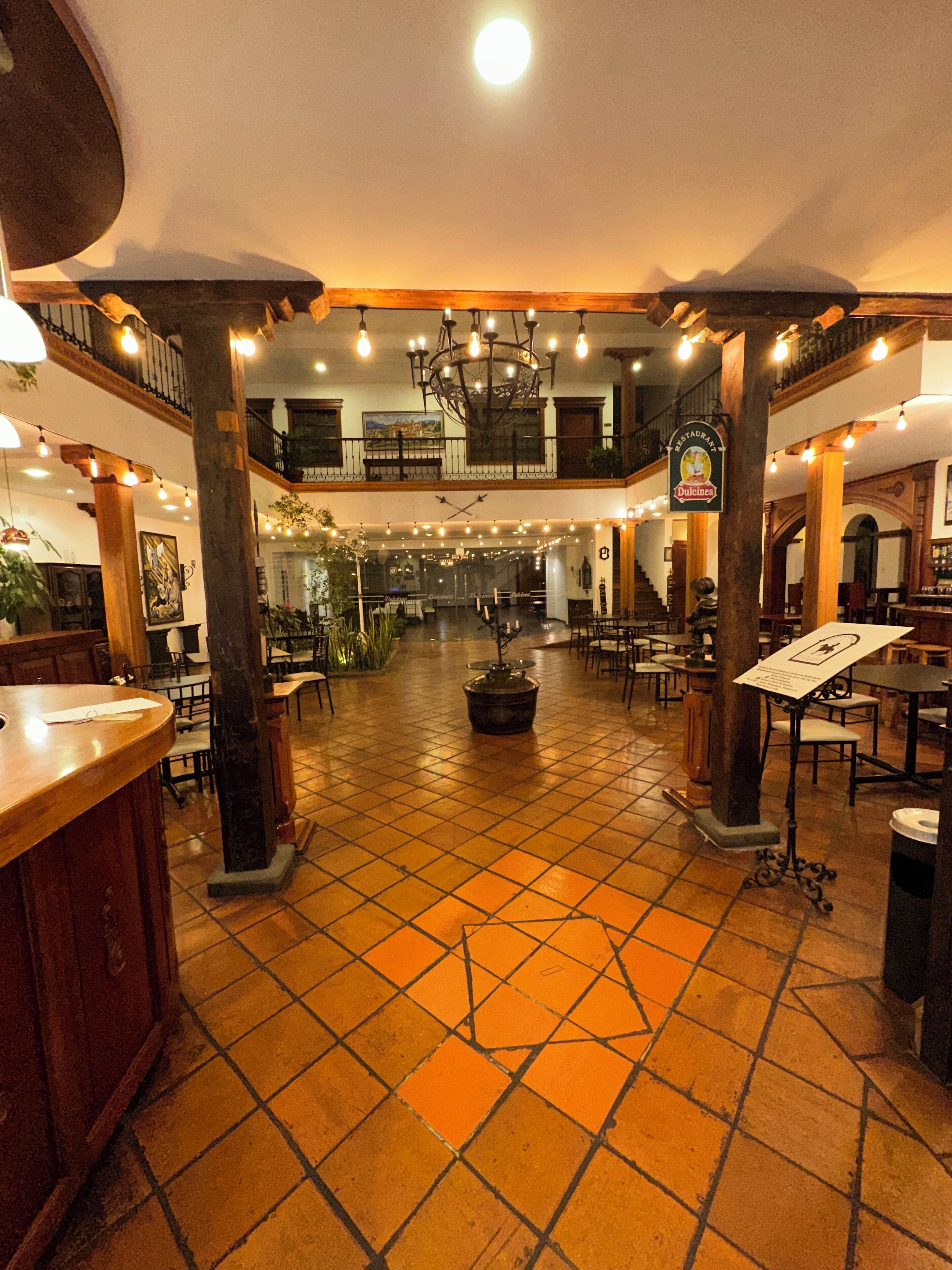 Foto - Hotel & Suites El Quijote