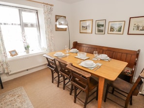 Cottage | Dining - Florida Cottage (Swansea)