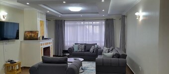 ロマ ホームズ オルカル