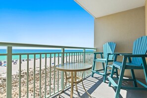 Appart'hôtel, 1 très grand lit et 1 canapé-lit (Pelican Isle 411) | Restauration extérieure