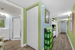 Condo, 1 cama King e sofá-cama (Pelican Isle 411) | 1 quarto, Wi-Fi