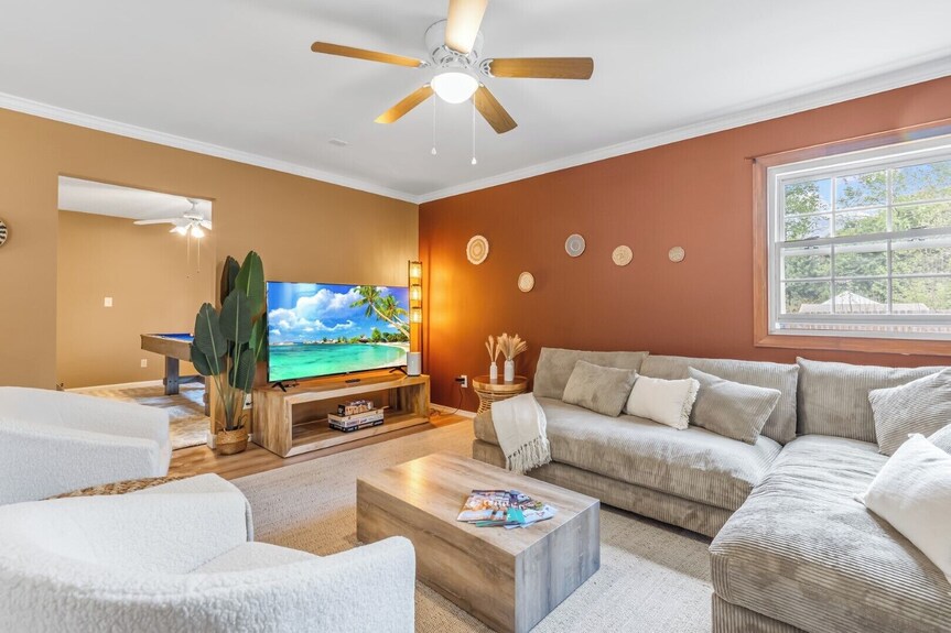 Bohemian Downtown Retreat 5 Bedrooms With Bbq & Pool Table Near Duke - Durham, NC