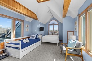 3 Schlafzimmer, Schreibtisch, Bügeleisen/Bügelbrett, WLAN