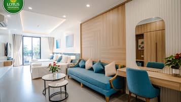 Suite monolocale Luxury, balcone, vista città | Facciata della struttura