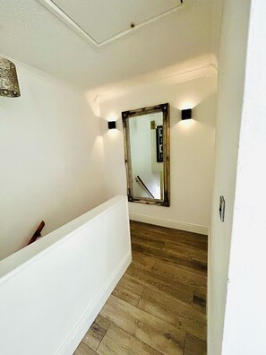 Interior - Beautiful, fully equipped, pet friendly 3 bedroom house in Shakespeare County. (Alcester)