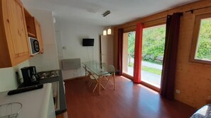 Réfrigérateur, micro-ondes, lave-vaisselle