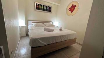 2 chambres, fer et planche Ă repasser, Wi-Fi, draps fournis