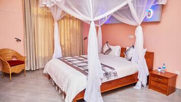 Apartment, Pool View | Blackout drapes, soundproofing, iron/ironing board, free WiFi