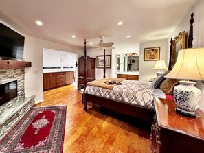 3 Schlafzimmer, Schreibtisch, Bügeleisen/Bügelbrett, kostenloses WLAN