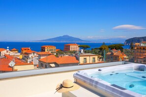 House, Smoking | 3 bedrooms - The Square in Sorrento (Sorrento)