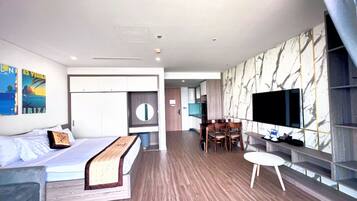 Elite Studio Suite | Premium bedding, Select Comfort beds, individually furnished, desk