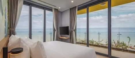Deluxe Apartment, Housekeeping, Beach View