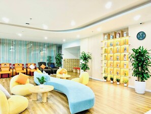 Couples treatment room(s), sauna, hot tub, steam room - Flamingo Ibiza Party Resort Hai Tien (Hoang Hoa)