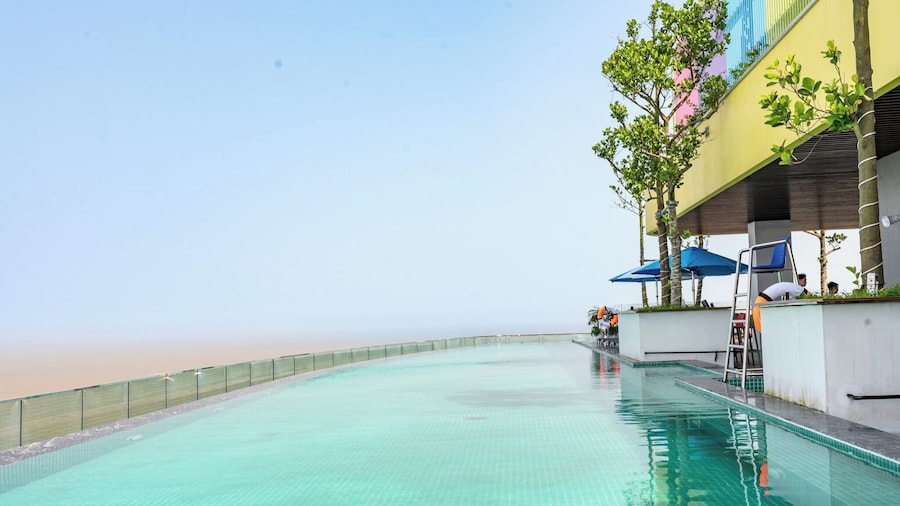 Flamingo Ibiza Party Resort Hai Tien