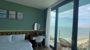 Økonomistudio, havutsikt | Safe på rommet, skrivebord for bærbar PC og wi-fi (inkludert)