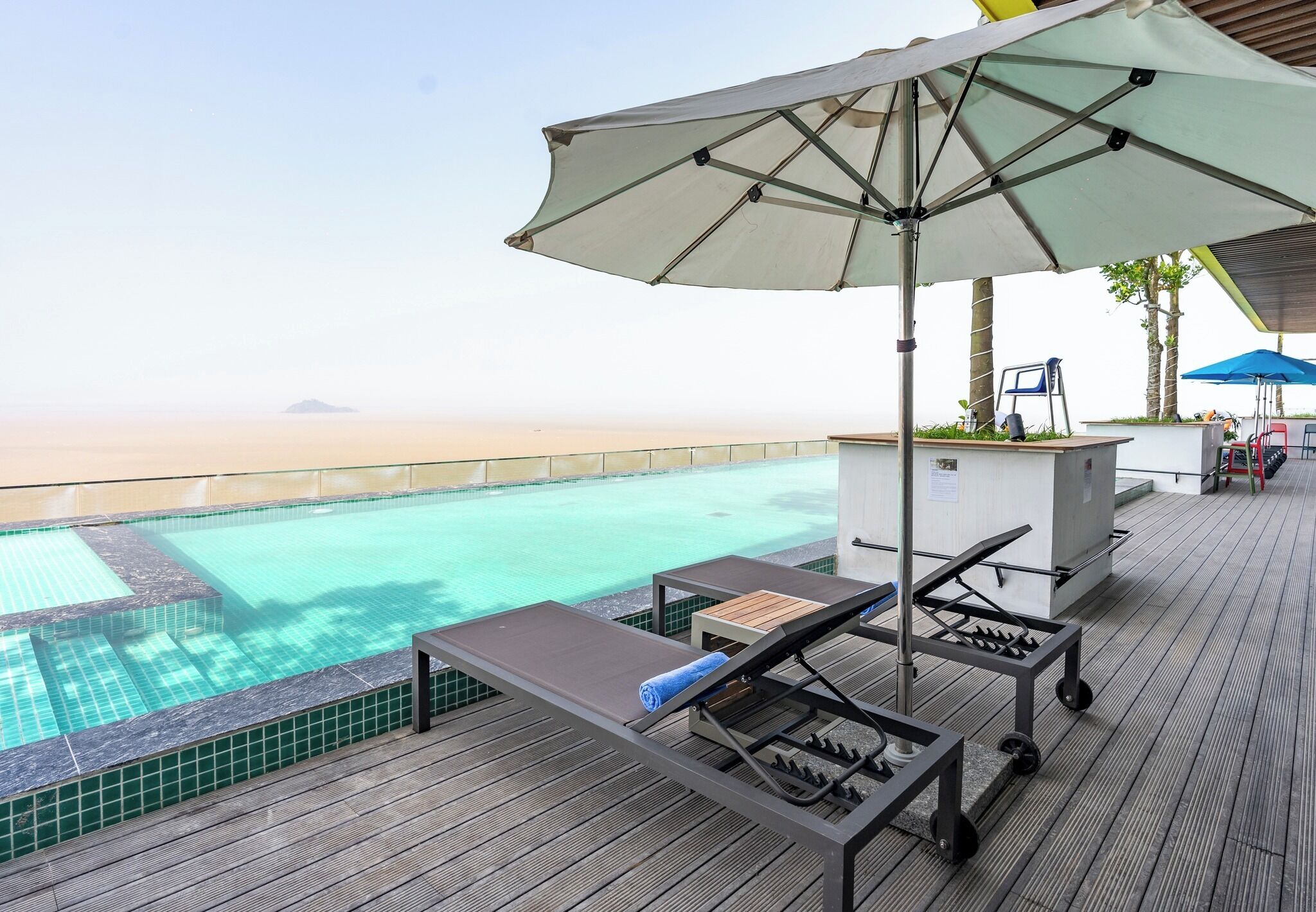 Sesongbasert utendørsbasseng