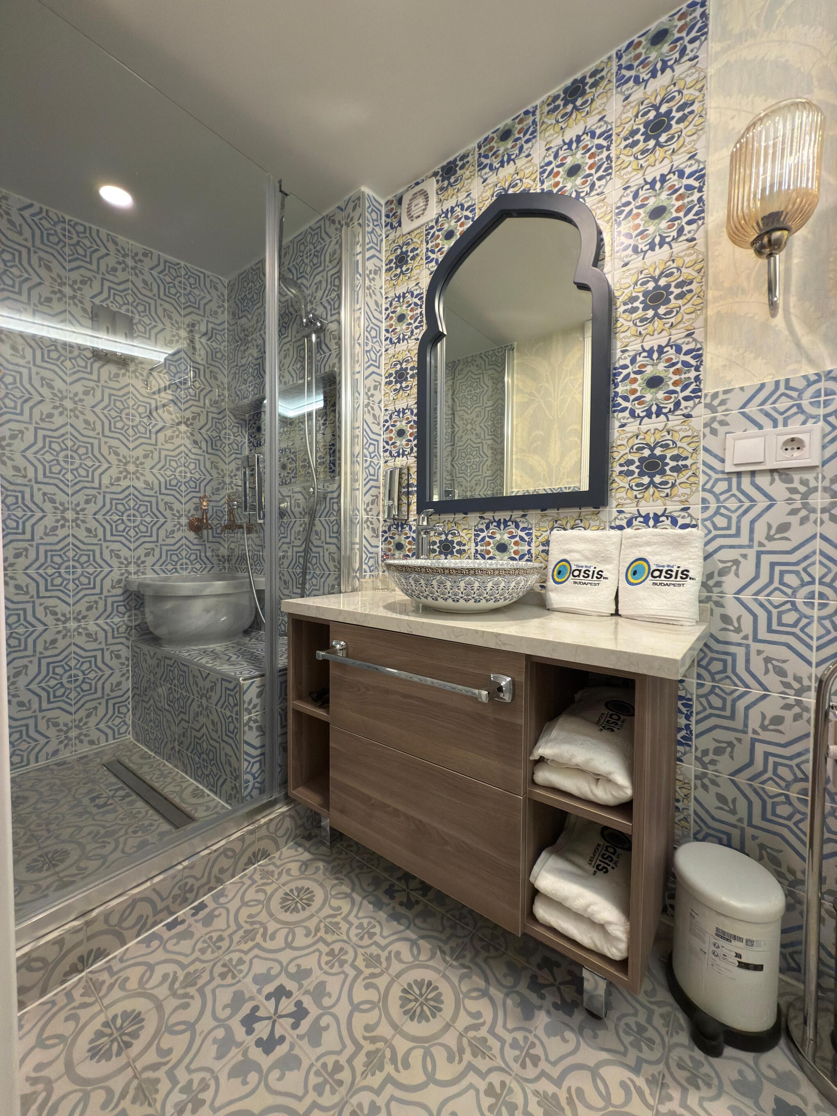 Photo - Oasis Inn Budapest