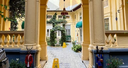 Oasis Inn Budapest