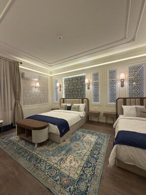 Comfort Triple Room, Courtyard View | Premium bedding, in-room safe, blackout drapes, soundproofing - Oasis Inn Budapest (Budapest)