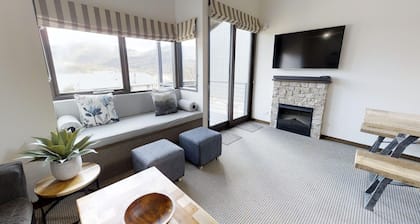 Studio Loft (for 2), The Stables Resort Perisher