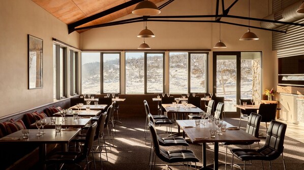 Dining - Two Studios (for 4), The Stables Resort Perisher (Perisher Valley)