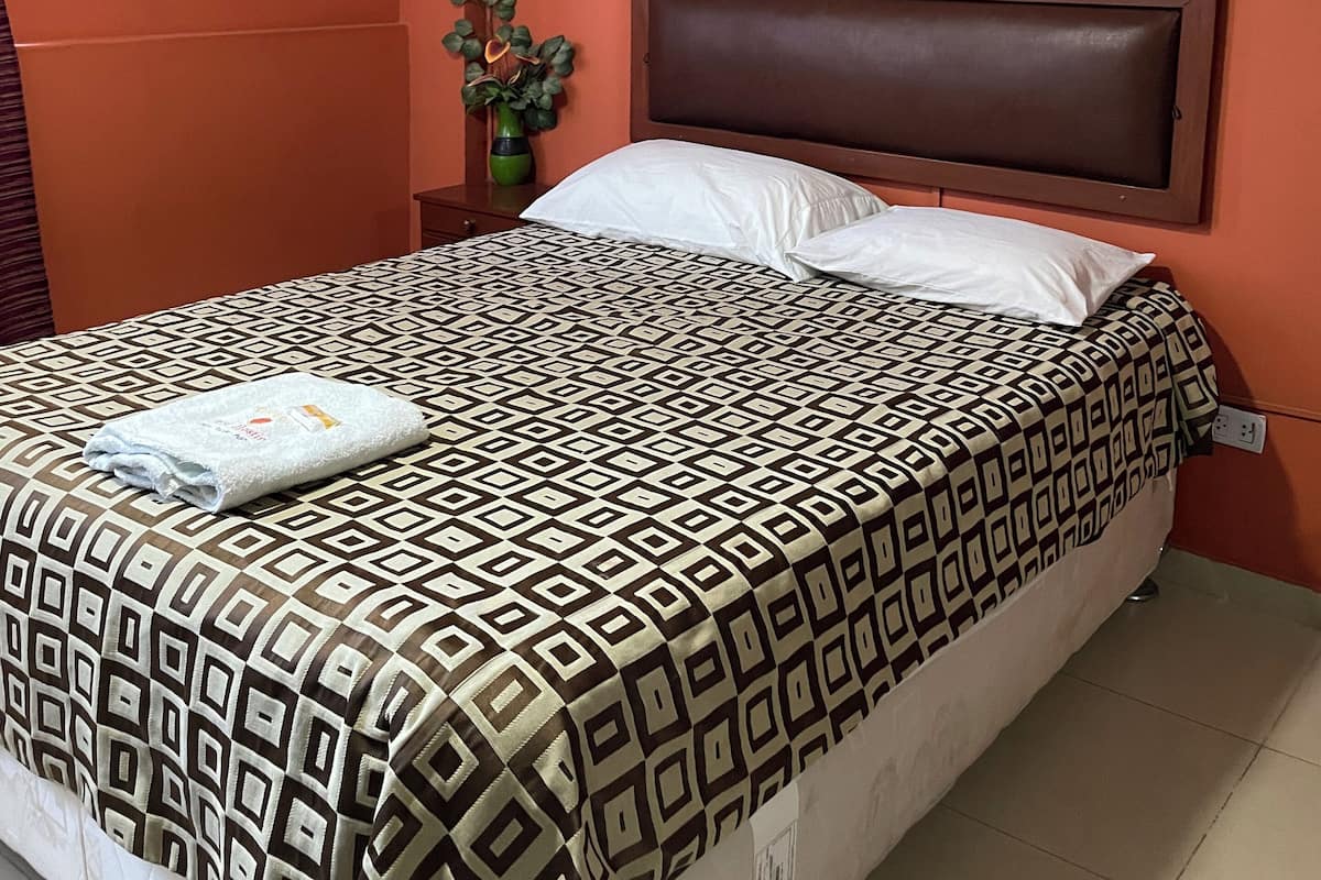Desk, WiFi (free), bed sheets