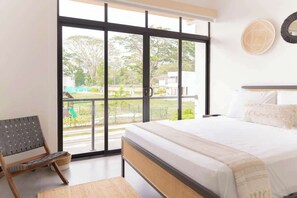 3 habitaciones, escritorio, cuna de viaje y wifi 