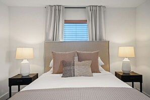 3 chambres, bureau, fer et planche à repasser, Wi-Fi gratuit