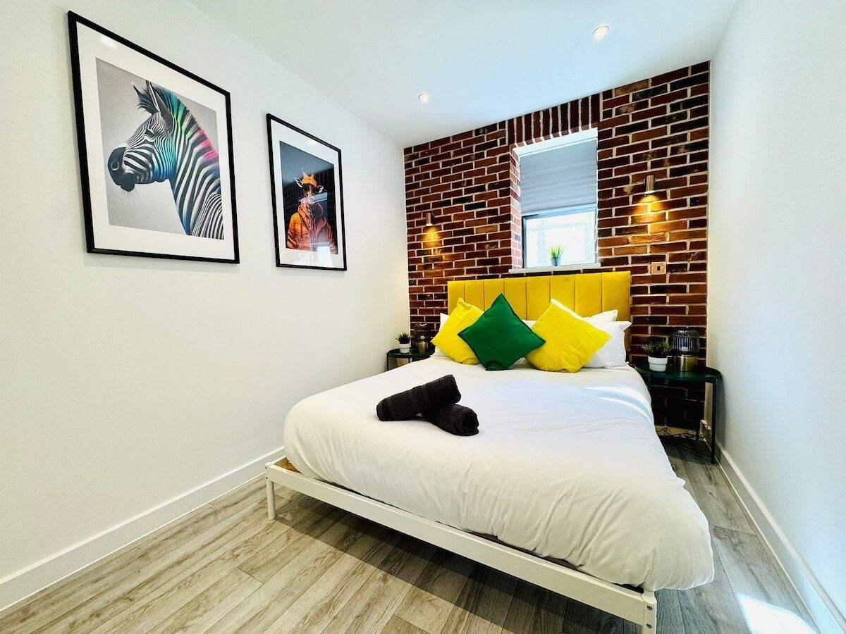 3 bedrooms, iron/ironing board, Internet, bed sheets