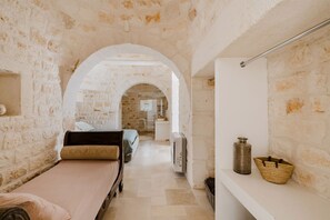 5 chambres, fer et planche à repasser, accès Internet