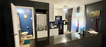 Charming and Cozy One-Bedroom Retreat in the Heart of Fountain Square